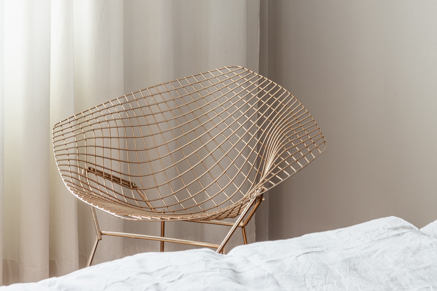 Knoll Diamond Chair gold © tschinkersten fotograﬁe, 2023
